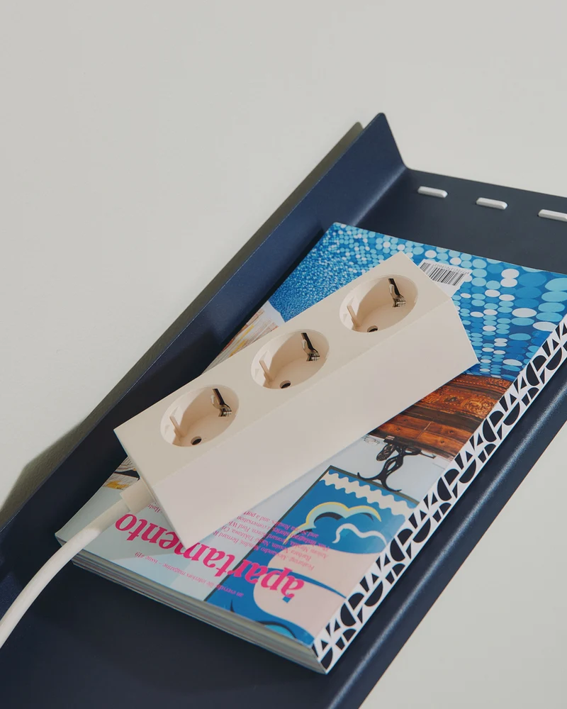 Pedestal Power Bar