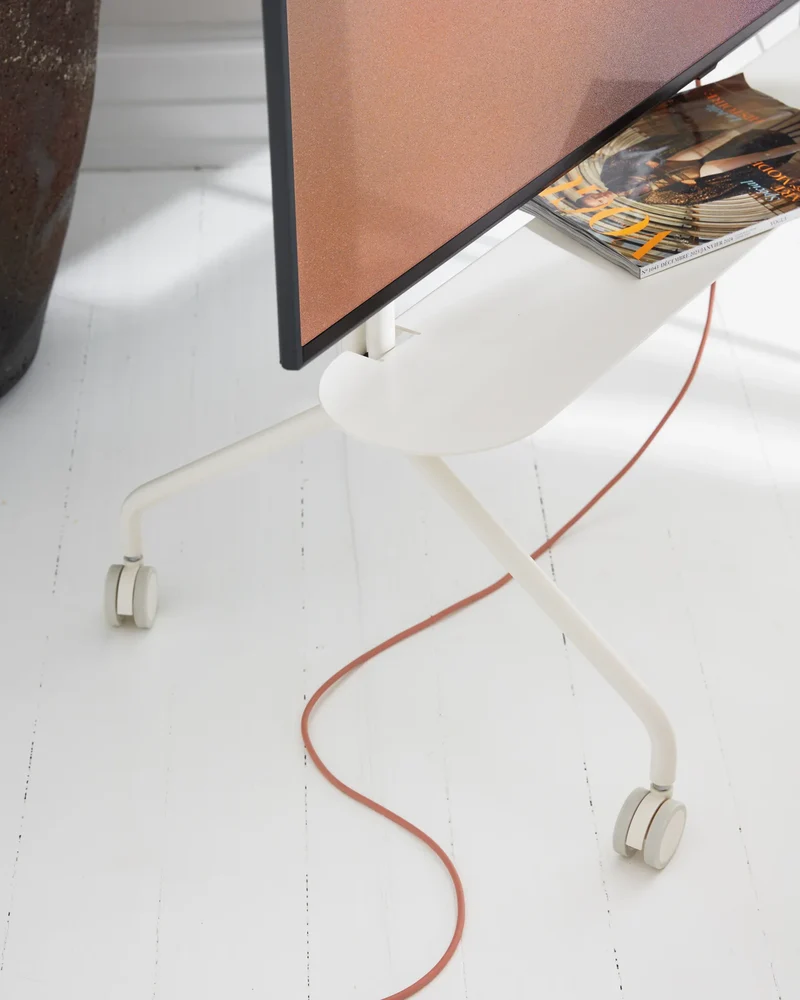 Pedestal Pipe Shelf