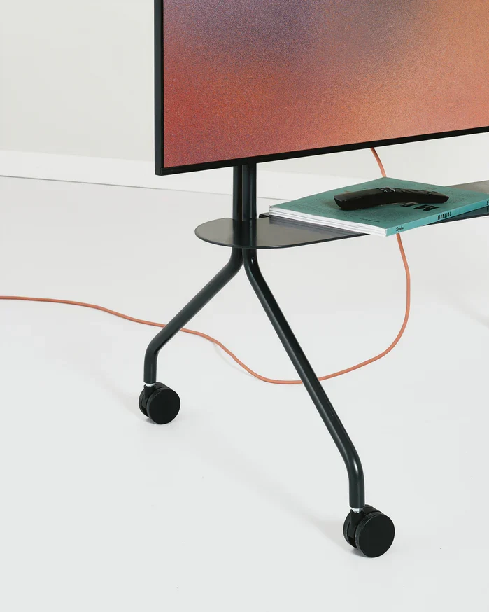 Pedestal Pipe Shelf