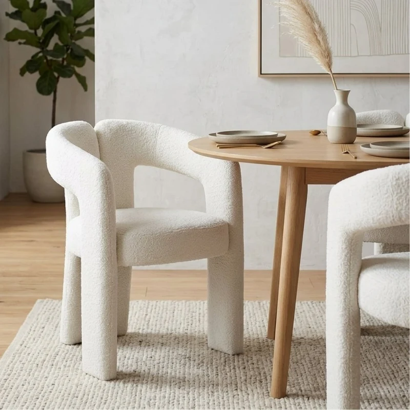 Design Stuhl REDONDO creme-weiss Chenille mit Armlehnen