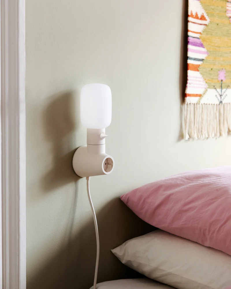 Pedestal Plug-in Lamp