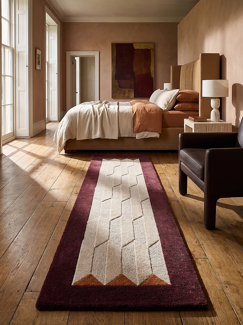 Kurzflor-Wollteppich Wabenmuster · handgetuftet · 5 mm Flor, 3.250 g/m²