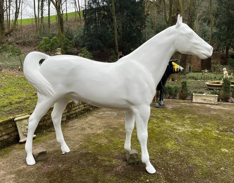 Casa Padrino Luxus XXL Deko Skulptur Pferd Weiß 220 x H. 190 cm