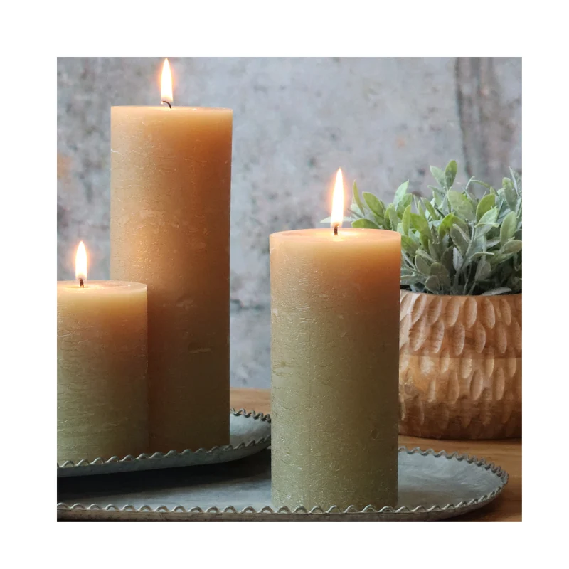 Chic Antique – Macon Stumpenkerze rustikal Grüne Nuancen 60 Std