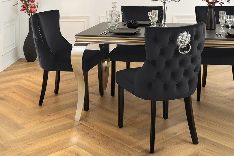 Edler Stuhl LEON Samt schwarz Löwenkopf Nieten Chesterfield