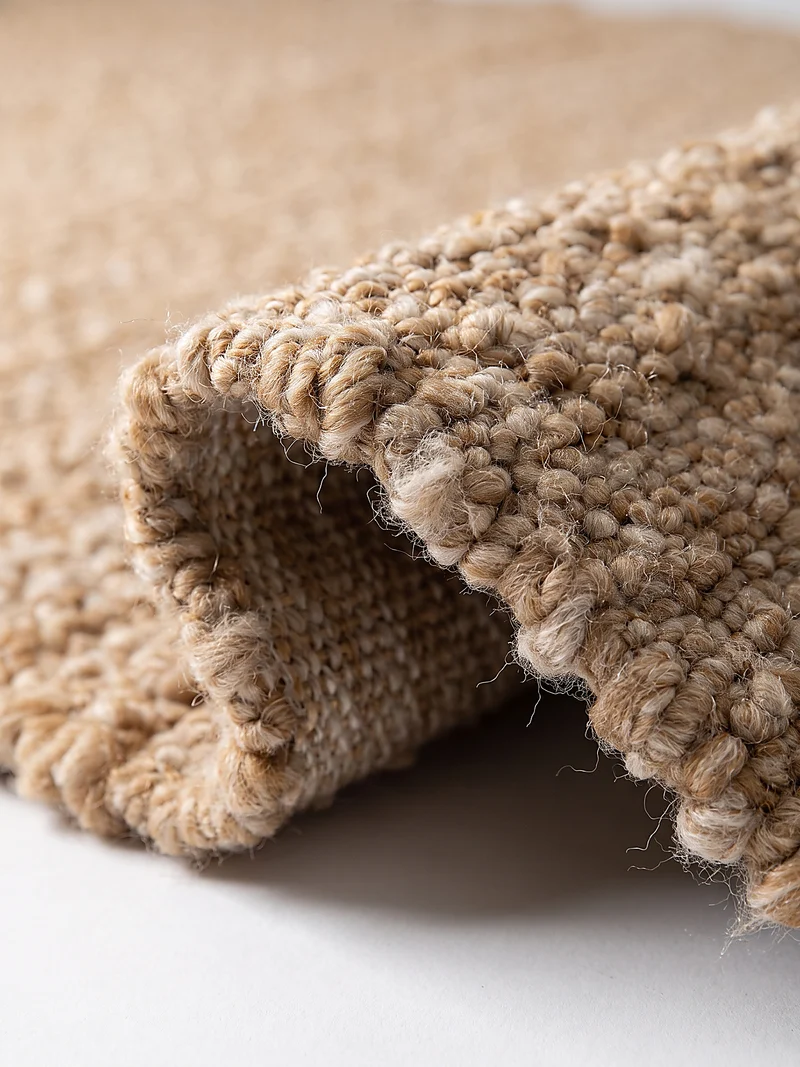 Kurzflor-Teppich Bouclé-Melange · 100 % Polyester · handgewebt, 10 mm Flor
