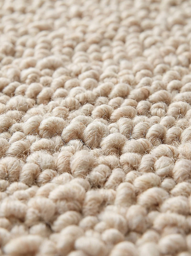 Kurzflor-Teppich Bouclé-Melange · 100 % Polyester · handgewebt, 10 mm Flor