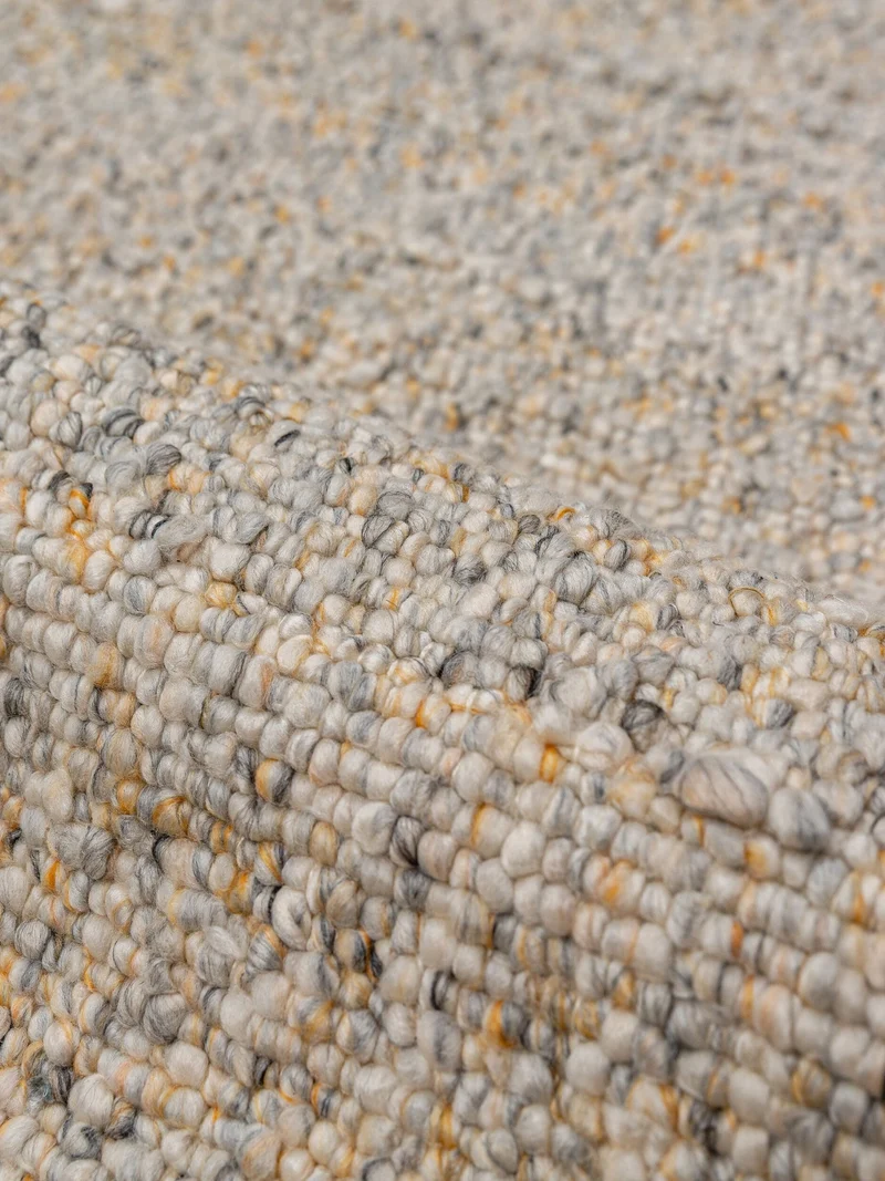 Kurzflor-Teppich Bouclé-Melange · 100 % Polyester · handgewebt, 10 mm Flor