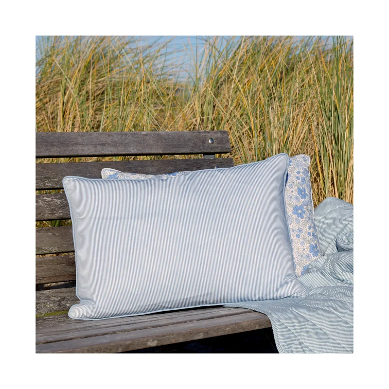 Chic Antique Aix Kissebezug mit Maritimen Streifenmuster sky blue