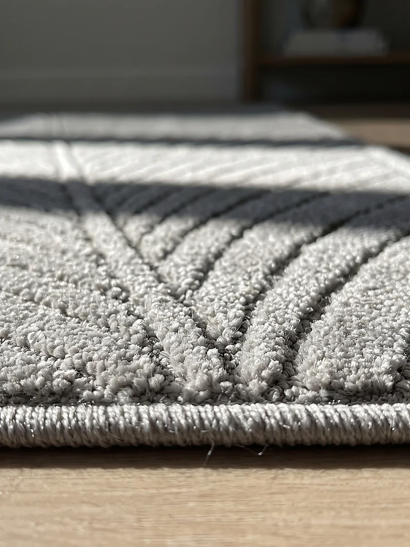 Kurzflor-Teppich mit Blattmuster – Schwer & Windstabil | 1.450 g/m² wetterfest