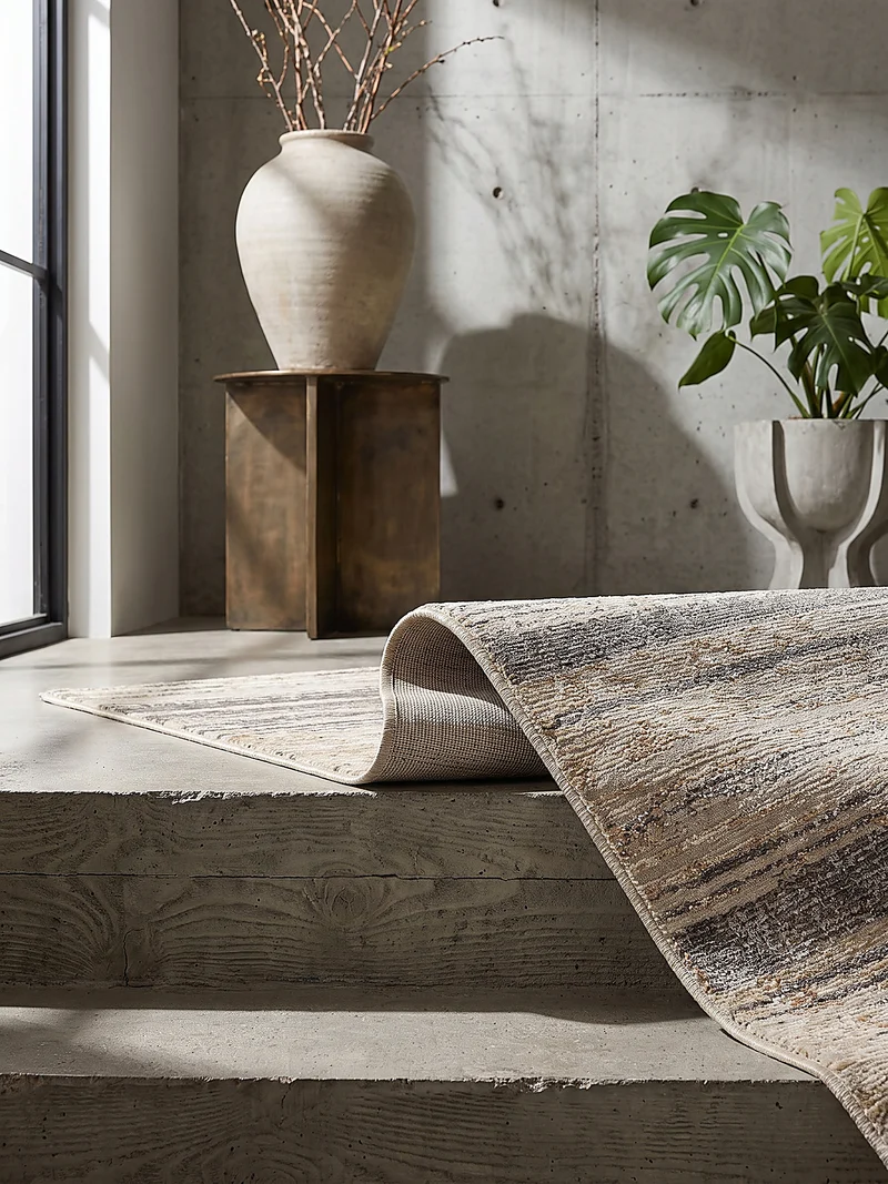 Streifenteppich abstrakt · 100 % Polyester gewebt · 7 mm Kurzflor