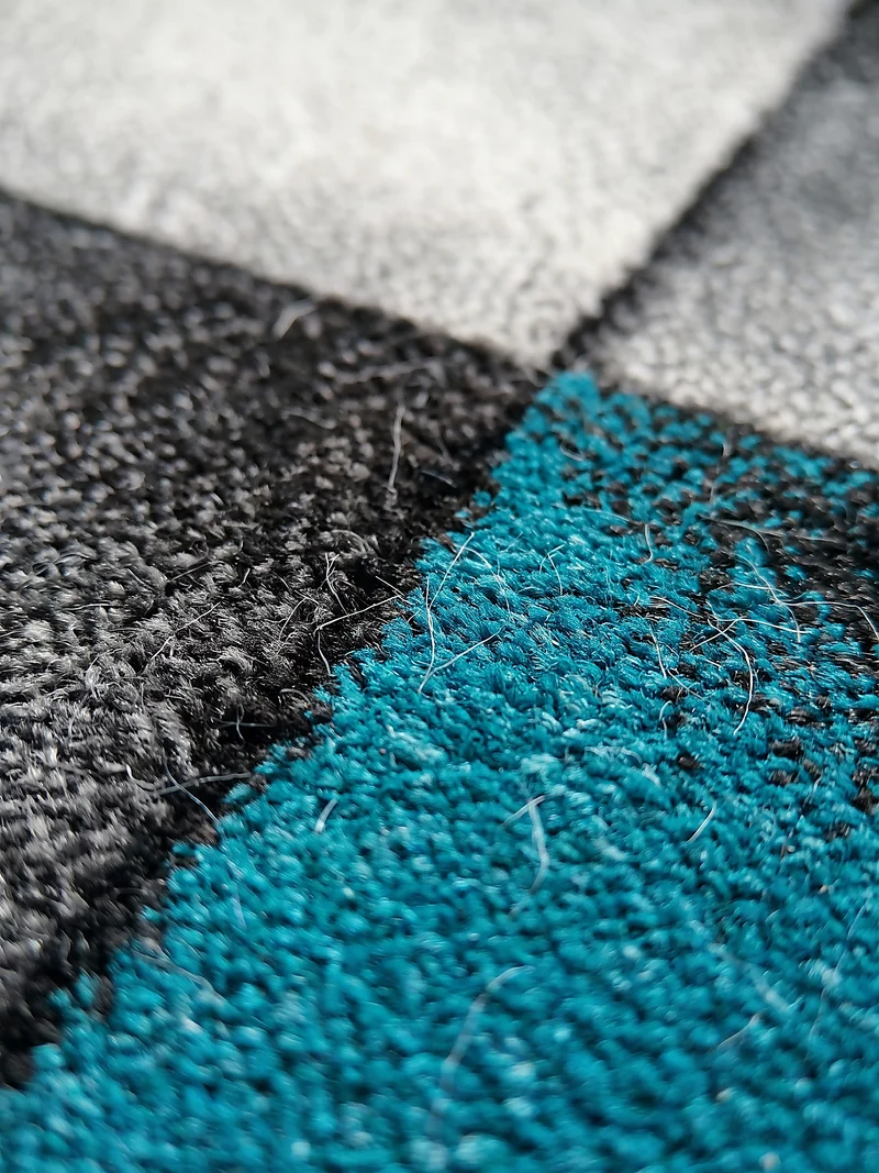 Kurzflor-Teppich Distressed Patchwork-Flächen - Polypropylen, 14 mm Gesamthöhe