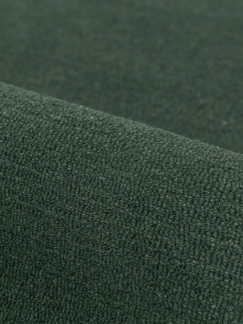 Wollteppich mit Wellenbordüre · handgetuftet · 8 mm Flor, 2.900 g/m²