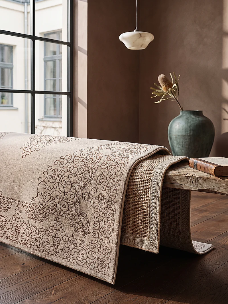 Kurzflor-Teppich Filigranes Orient-Medaillon - Polyester, 13 mm Gesamthöhe