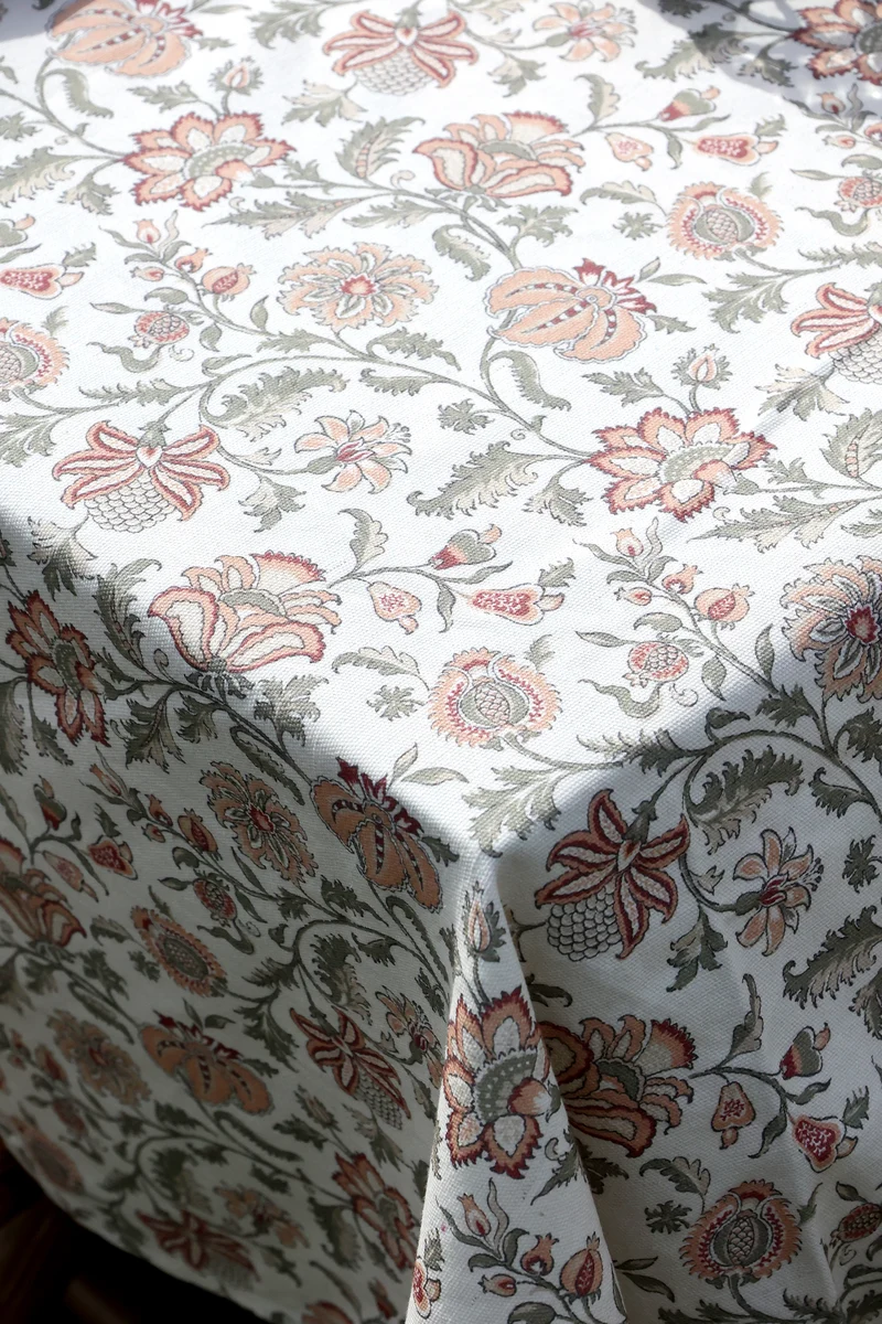 Chic Antique Aix Tischdecke mit Blumendruck