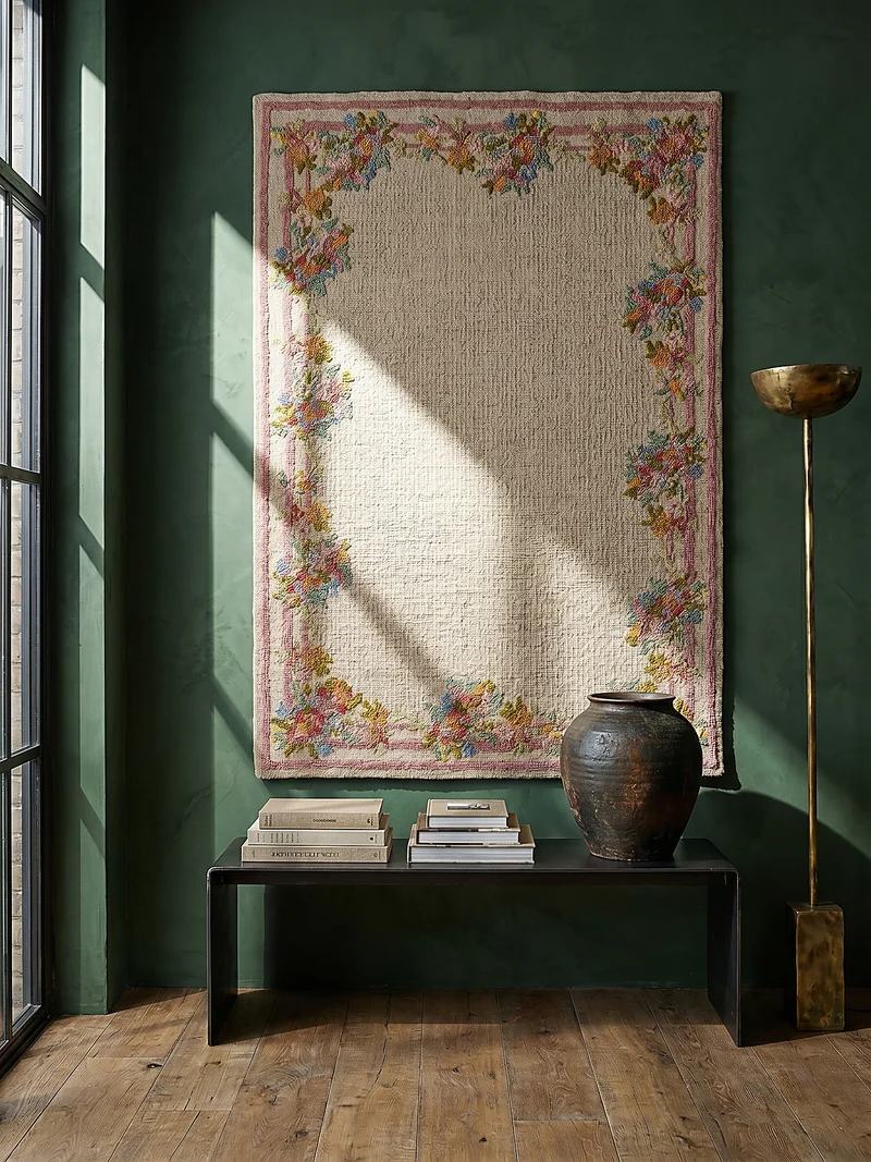 Wollteppich Blumenbordüre · 100 % Wolle · handgetuftet · 8 mm Kurzflor
