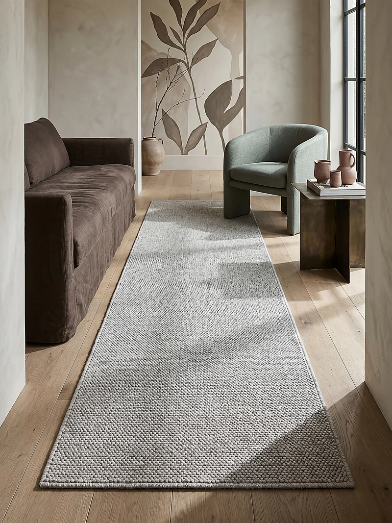 Waschbarer Flachgewebe-Teppich · Bouclé-Look · 100 % recyceltes Polyester · Hellgrau