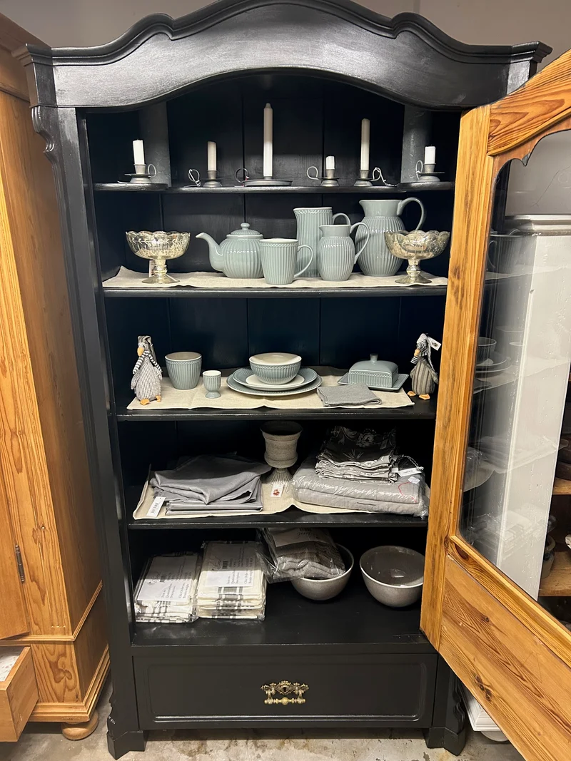 Antike Vitrine Louis Philippe Schwarz Shabby Chic