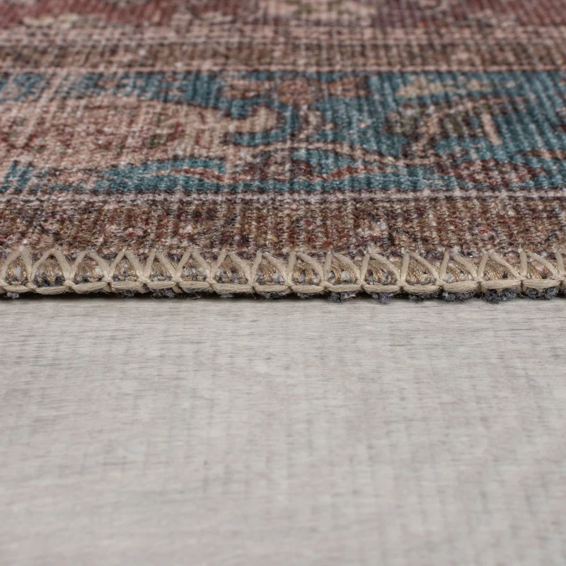 Waschbarer Flachgewebe-Teppich · Vintage-Blüten Rot