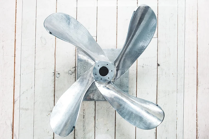 Design Couchtisch ELICA 70x70cm silber Aluminium Maritim
