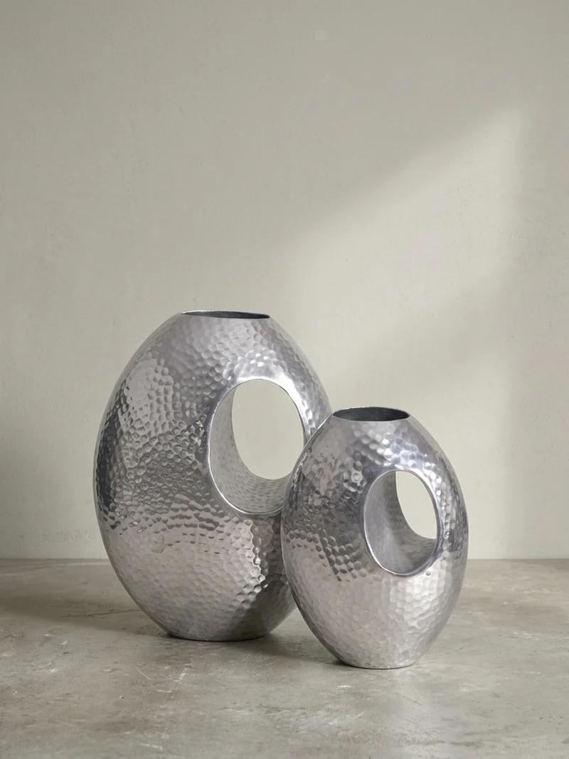 Vase 2er Set Aluminium mit Tragegriff Hammerschlag Modern Handgefertigt