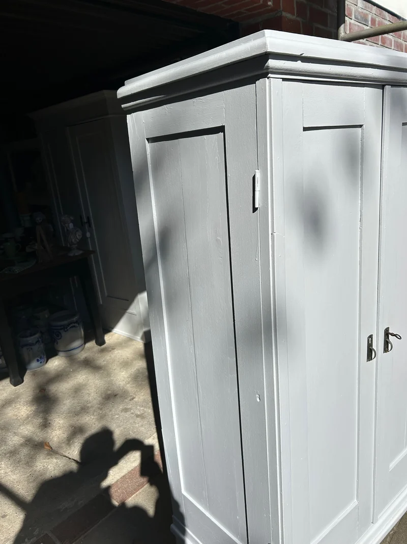 Antiker Schrank Hellgrau Mooreiche Shabby Chic