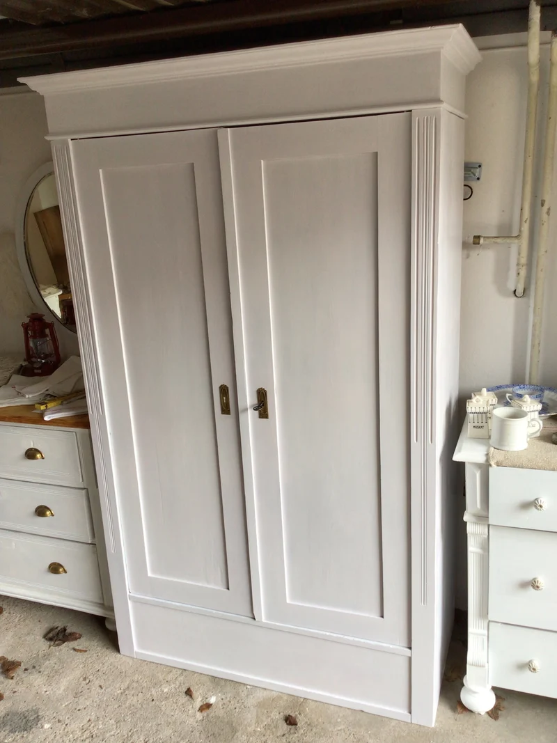 Antiker Kleiderschrank Gründerzeit Shabby Chic