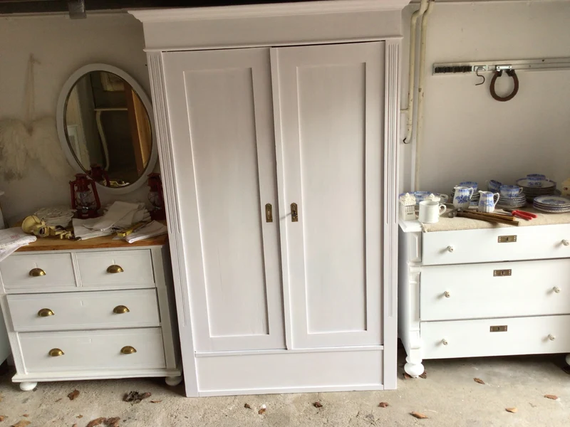 Antiker Kleiderschrank Gründerzeit Shabby Chic