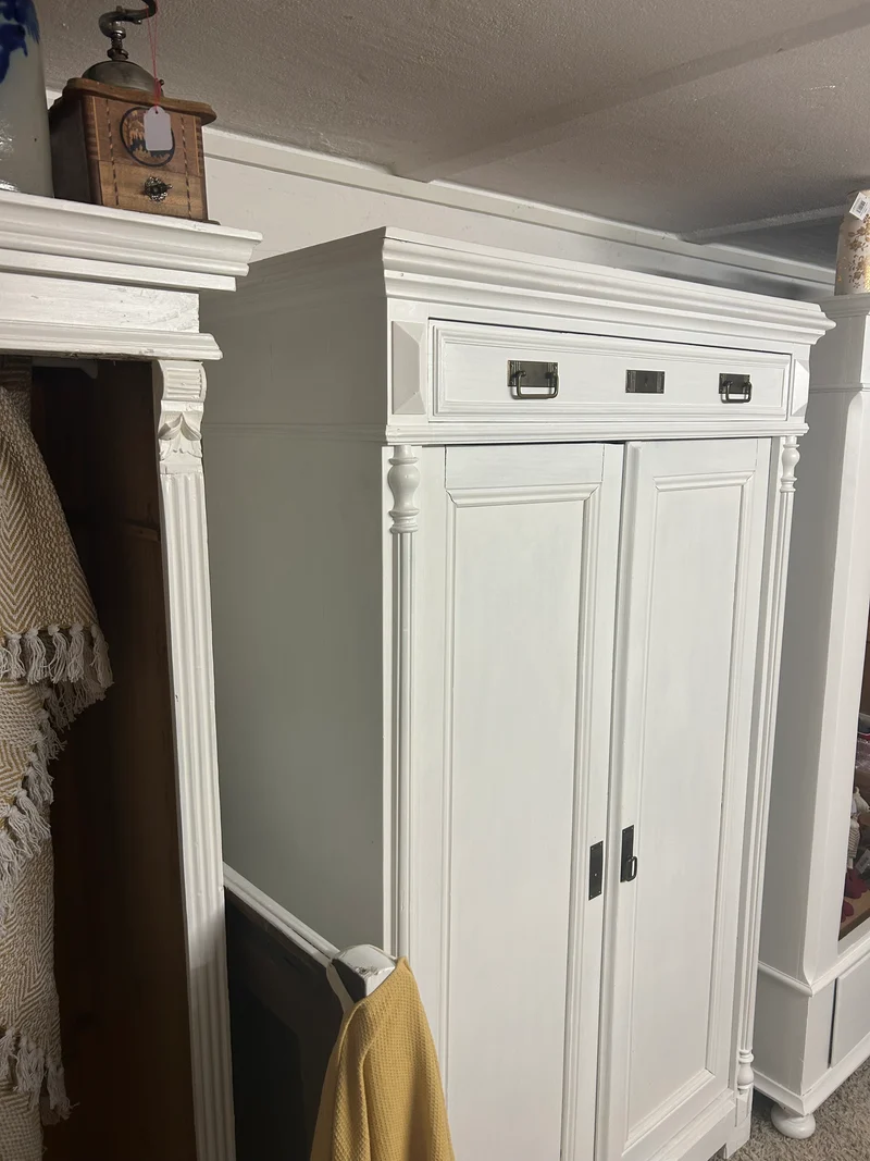 Antiker Garderobenschrank Gründerzeit Shabby Chic