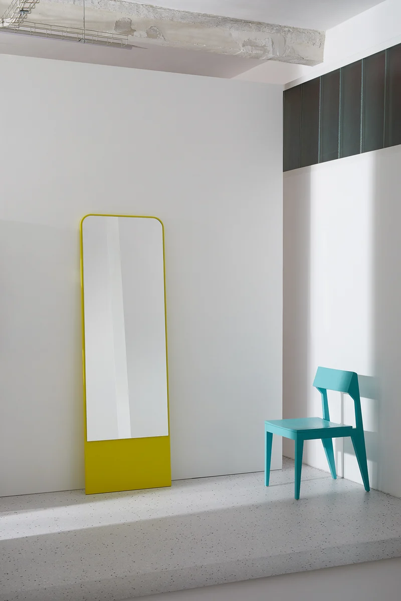 OUT Friedrich Mirror