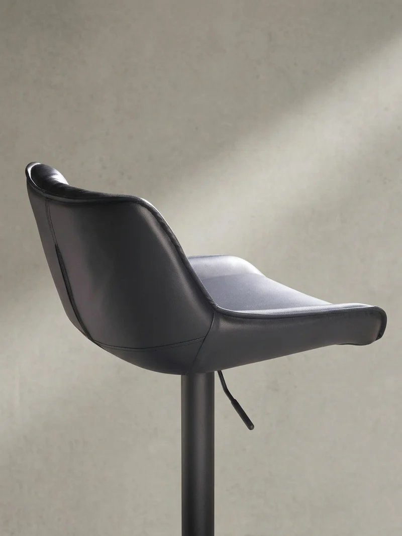 Barhocker – Kunstleder Schwarz, Rückenlehne, höhenverstellbar 86–106 cm, Trompetenfuß, 100 kg