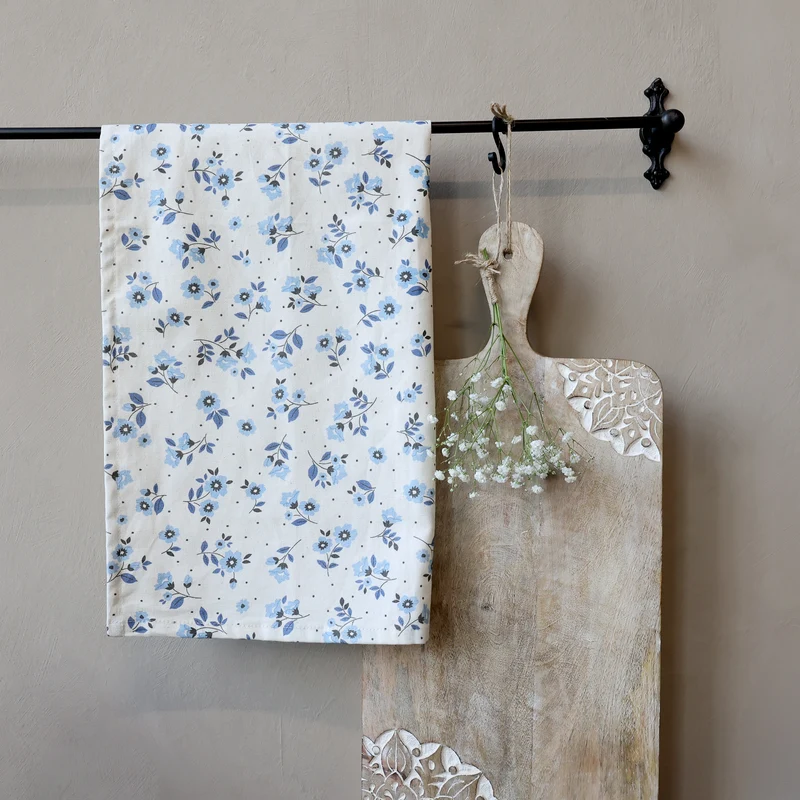 Chic Antique Aix Geschirrtuch Ocean Blue mit Blumen