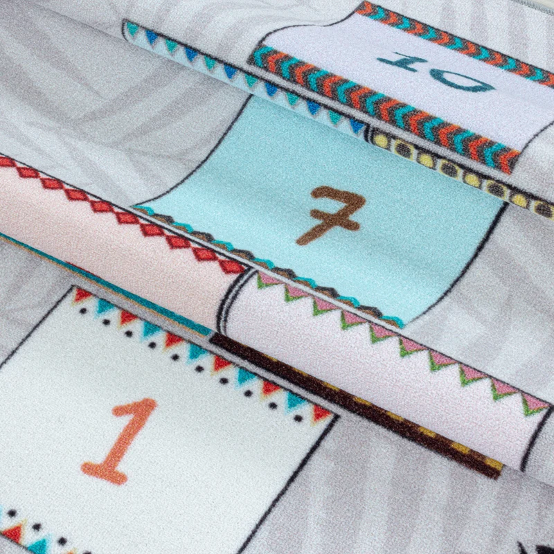 Kinderteppich Hüpfspiel – Waschbar & Rutschfest zum Spielen für Kinderzimmer
