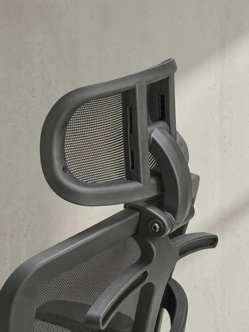 Bürodrehstuhl Schwarz Mesh mit Synchronmechanik, 3D-Armlehnen und Aluminiumfuß