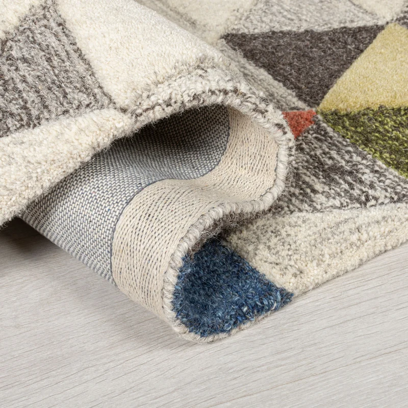 Getufteter Wollteppich Dreiecksmosaik · 100 % Wolle · 10 mm Kurzflor