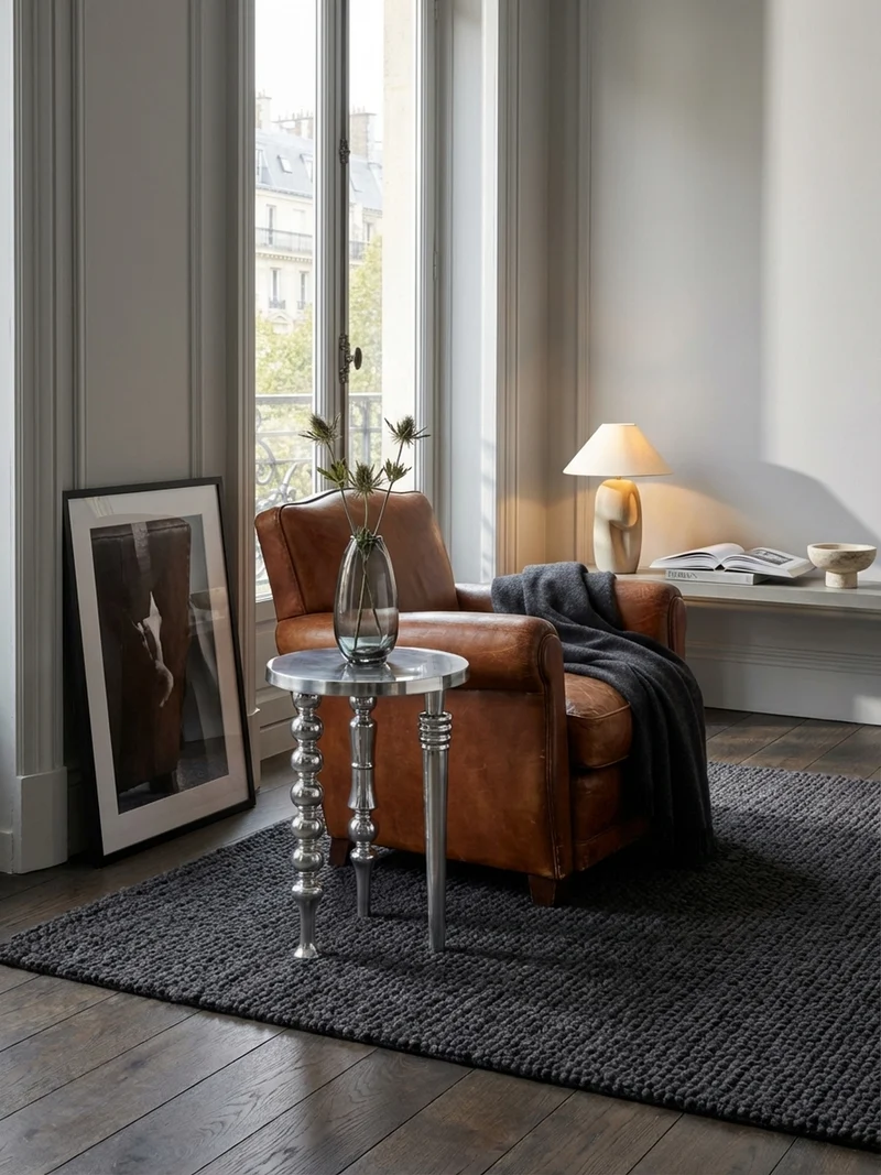 Beistelltisch – Aluminium Silber Dreibein Design 44x44x63 cm