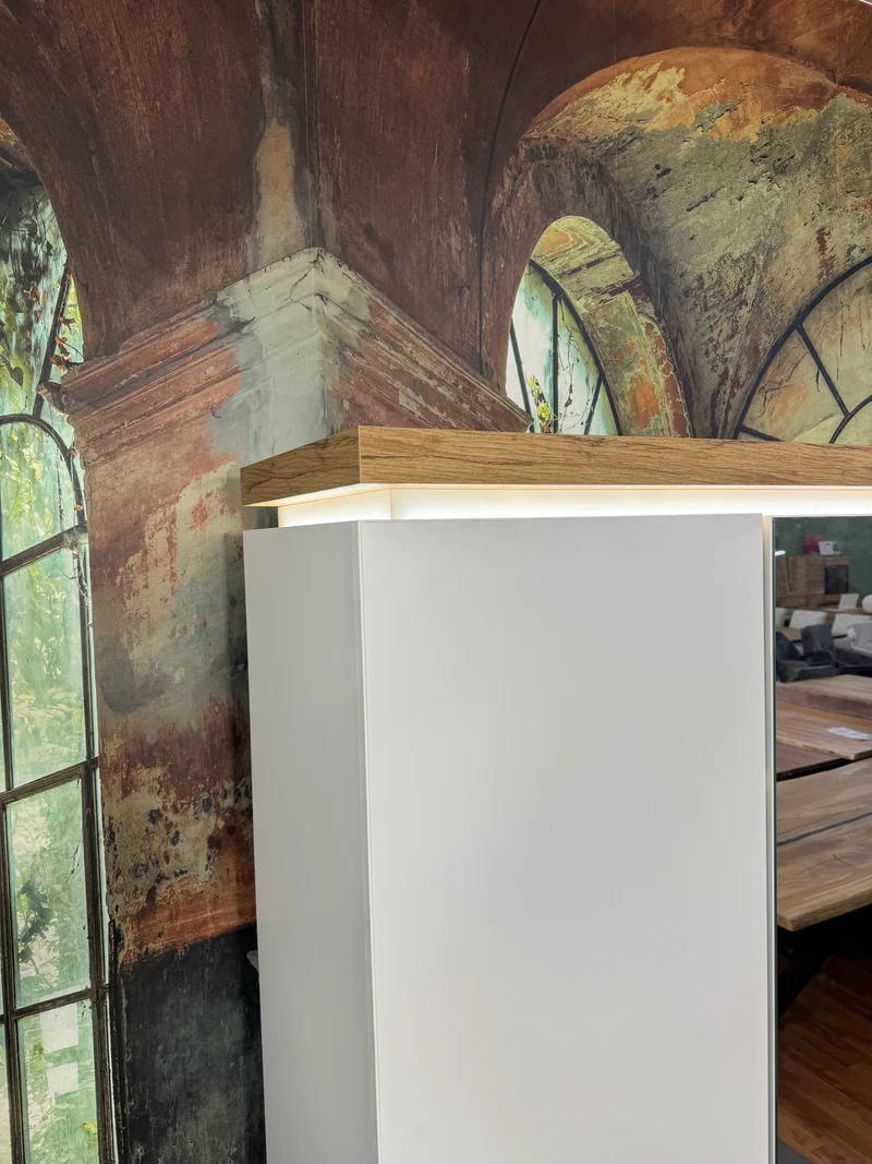 Vitrine +LED-Beleuchtung +Schubladen +Neu auf Lager
