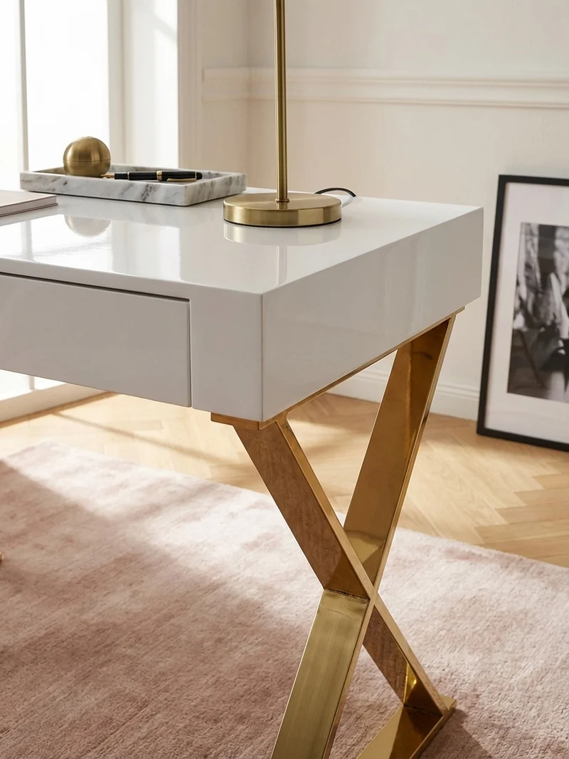 Schreibtisch – Weiß Hochglanz, goldene Beine, 2 Schubladen, modern