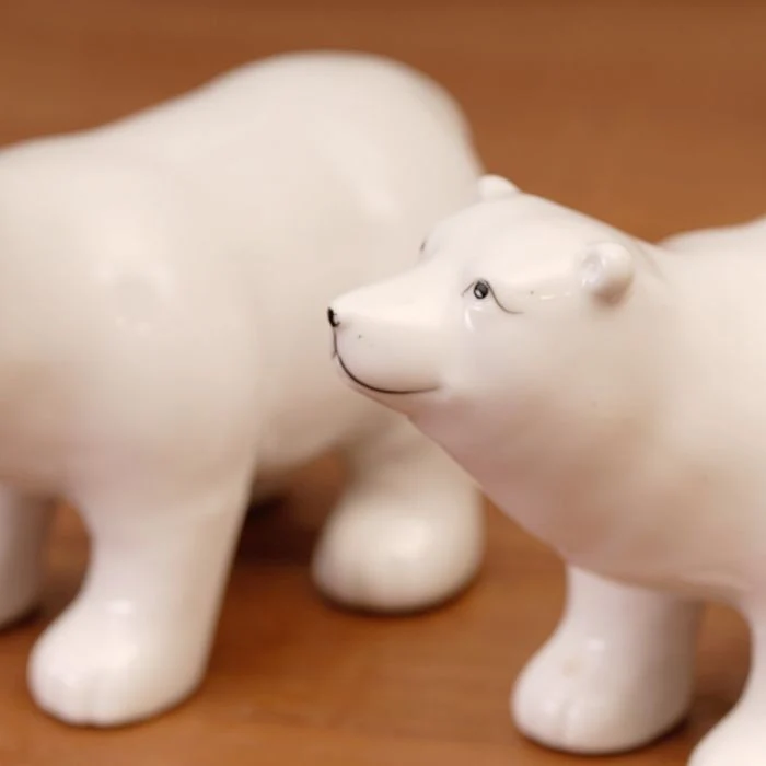 Eisbären-Figur 2'er set "KNUT" aus Porzellan