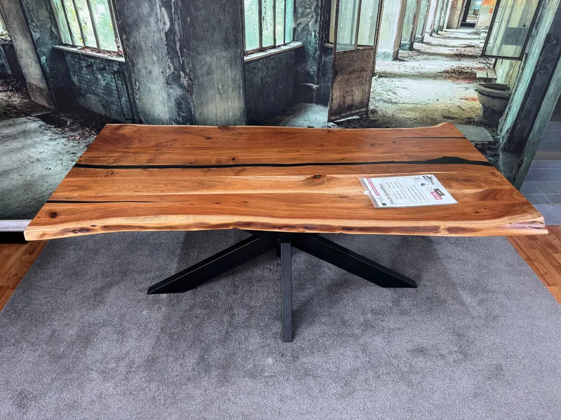Esstisch Akazie +Epoxidharz +Spidergestell +Echte Baumkante