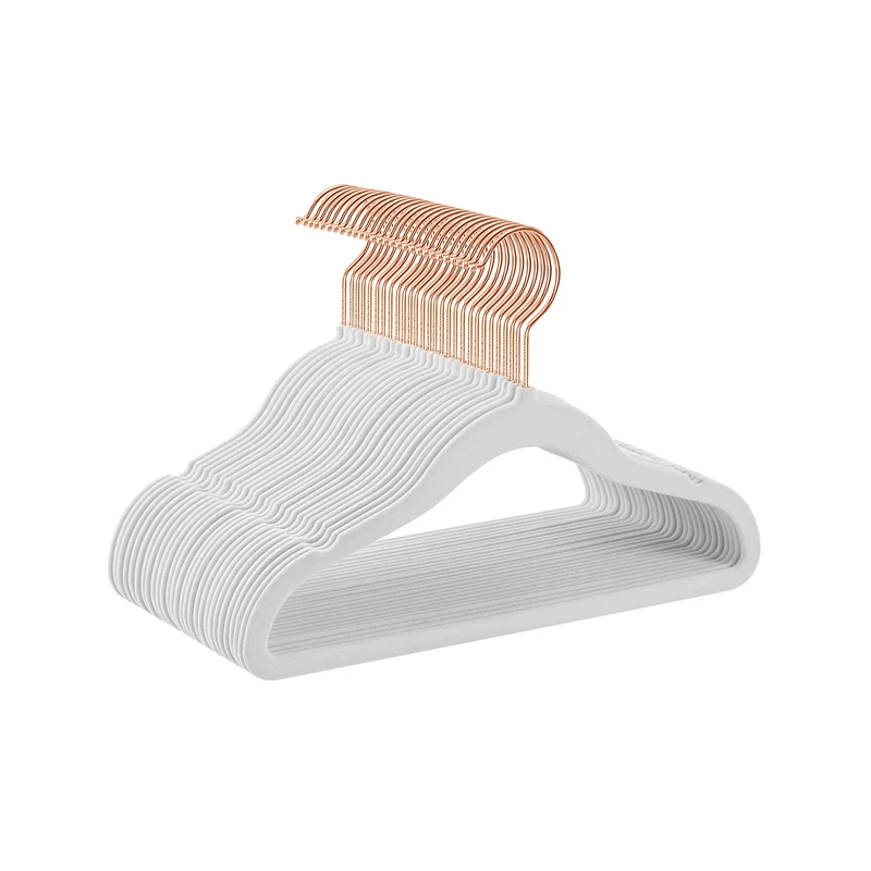 Juego de Perchas Infantiles de Terciopelo