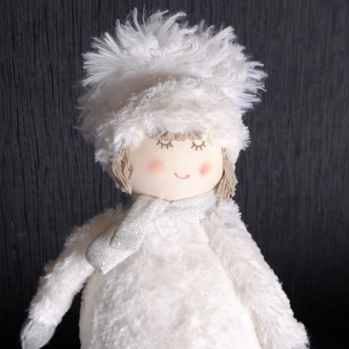 SIA Wintermädchen mit Eulentasche 44cm Weihnachten Figur