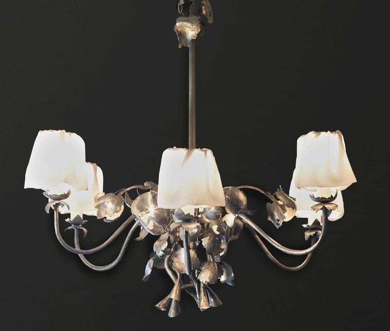 Casa Padrino Luxus Kronleuchter Gold Ø 80 x H. 80 cm - Handgefertigter Kronleuchter aus Schmiedeeisen mit Blattwerk - Luxus Kollektion - Edel & Prunkvoll
