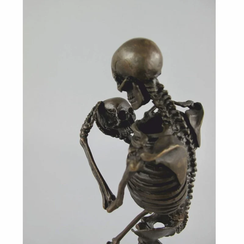 Casa Padrino Bronze Deko Skulptur Skelett H. 31 cm - Deko Accessoires