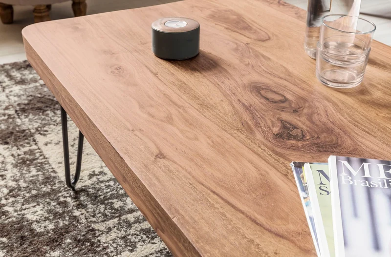 Couchtisch aus Massivholz mit Metallbeinen, handgefertigt, einzigartige Maserung