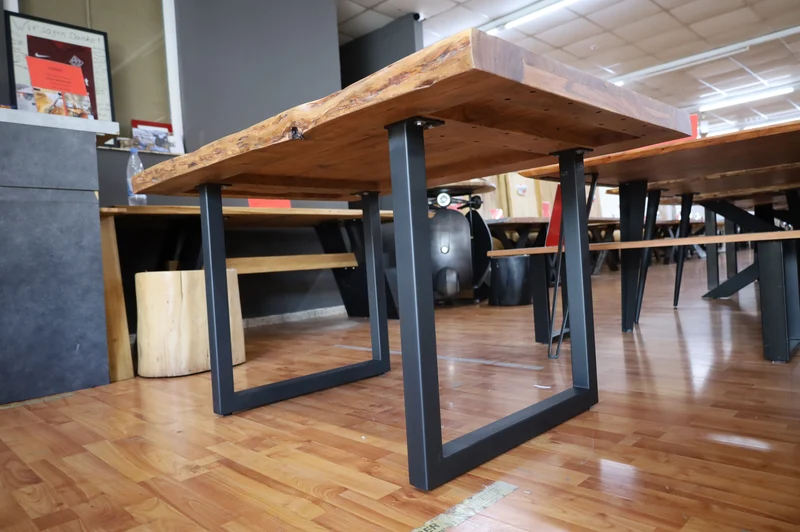 Esstisch Tisch + Massivholz Akazie +Echte Baumkante 140x90cm