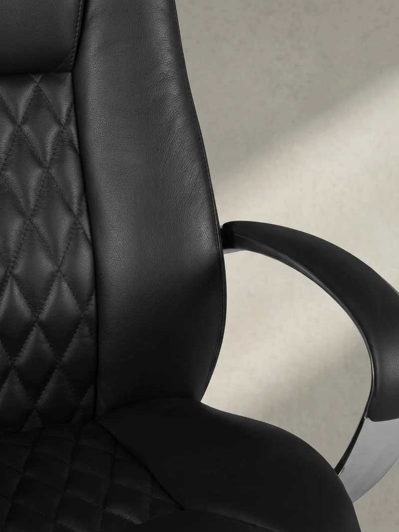 Chefsessel Echtleder mit Aluminiumfußkreuz und ergonomischer Sitzform