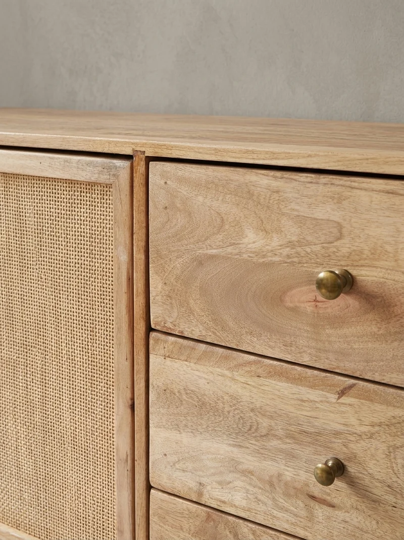 Sideboard – Mangoholz, robust, viel Stauraum