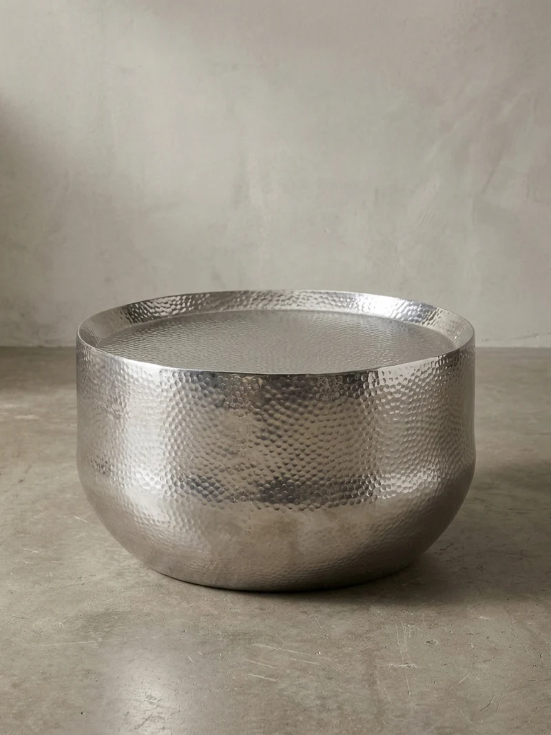Couchtisch Orientalisch mit Hammerschlag-Struktur aus Aluminium und hohler Bauweise