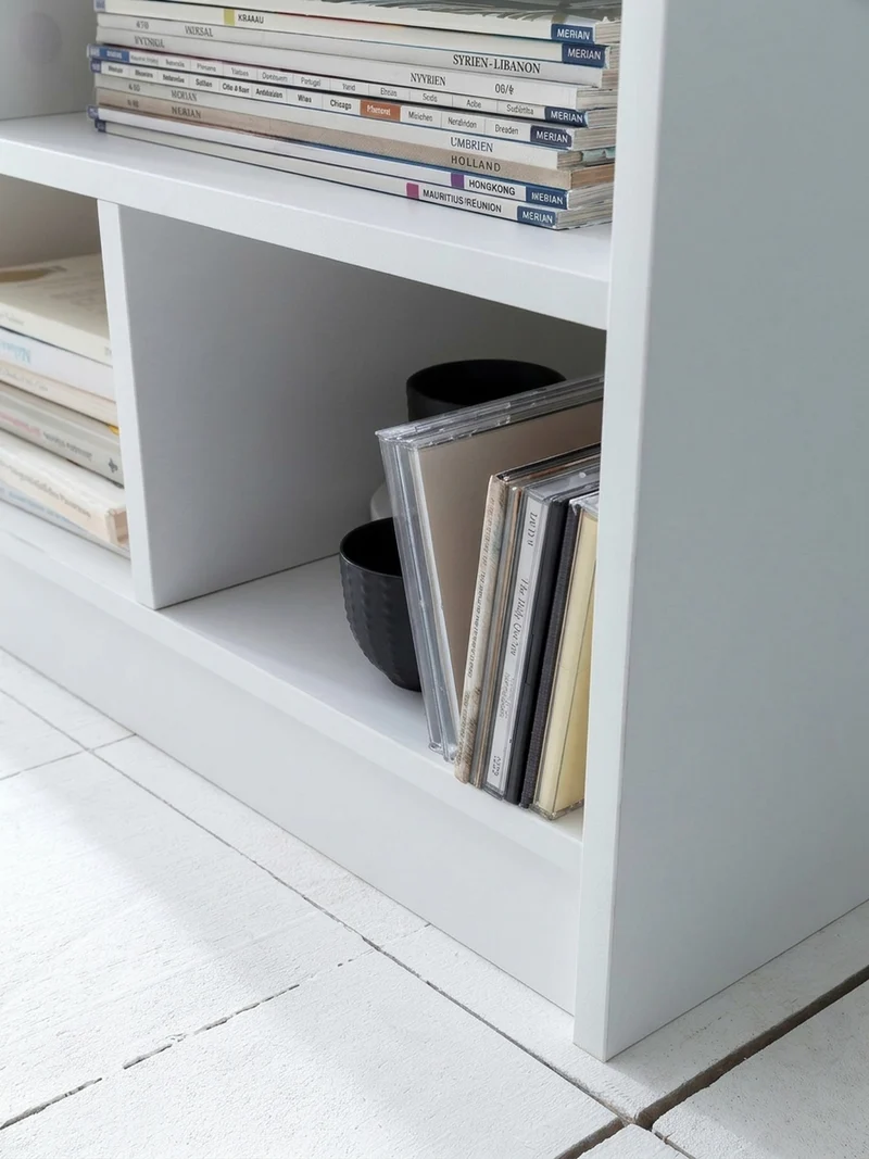 Bücherregal – Holz, melaminbeschichtet, mit Stauraum, modern